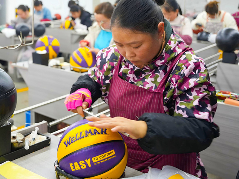 Fabricarea baschetului